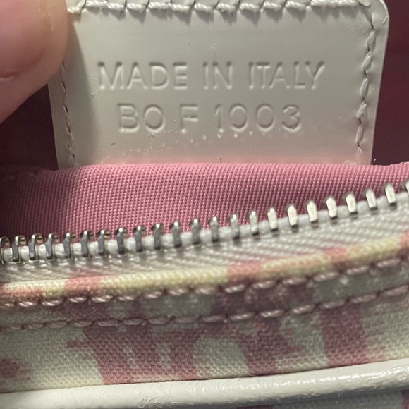 Christian Dior Pink Monogram Shoulder Bag - Picture 8 of 17